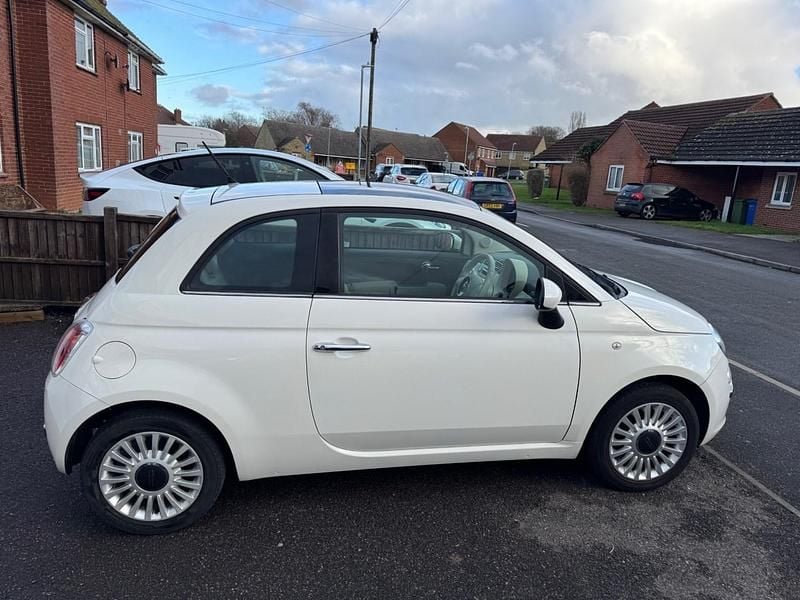Used Fiat 500 Lounge 69 HP (50 kW) 2012 White Hatchback