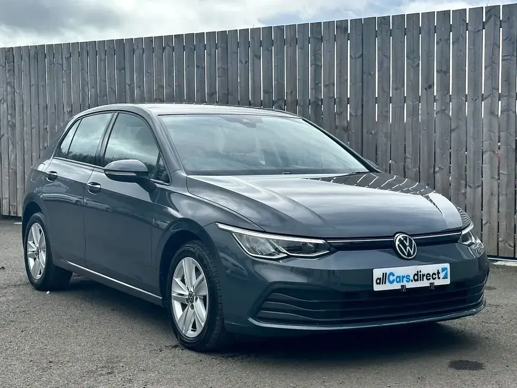 Używany VW Golf VII Life 130 KM (95 kW) 2020 Szary Hatchback