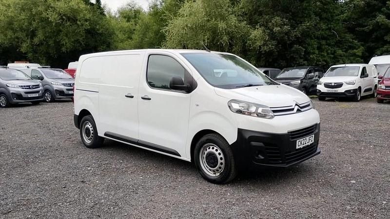 White Used 2022 Citroën Dispatch MPV | £10,490 (Fair price) - Image 1/4
