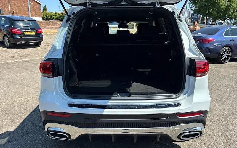 Used Mercedes GLB220 AMG Line Premium 190 HP (139 kW) 2022 White SUV