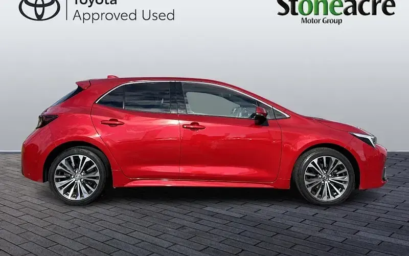Used Toyota Corolla Design 140 HP (102 kW) 2026 Hatchback