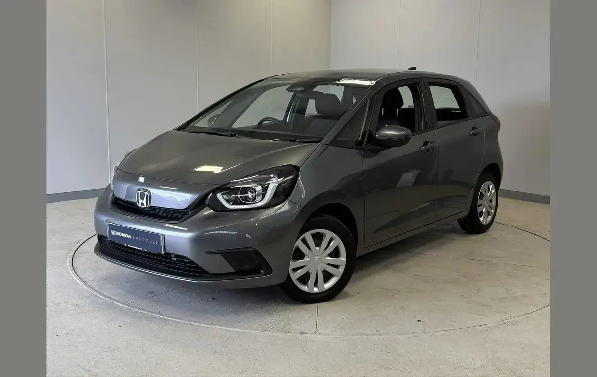 Usado Honda Jazz Hybrid 109 HP (80 kW) 2022 Cinzento Citadino