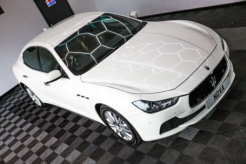 Used Maserati Ghibli 275 HP (202 kW) 2014 White Sedan