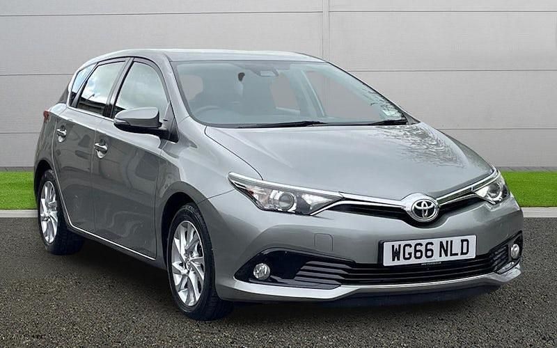 Used Toyota Auris Business Edition 116 HP (85 kW) 2016 Grey Hatchback