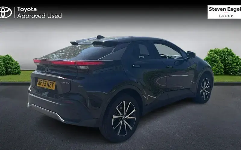 Used Toyota C-HR Design 223 HP (164 kW) 2025 Black SUV