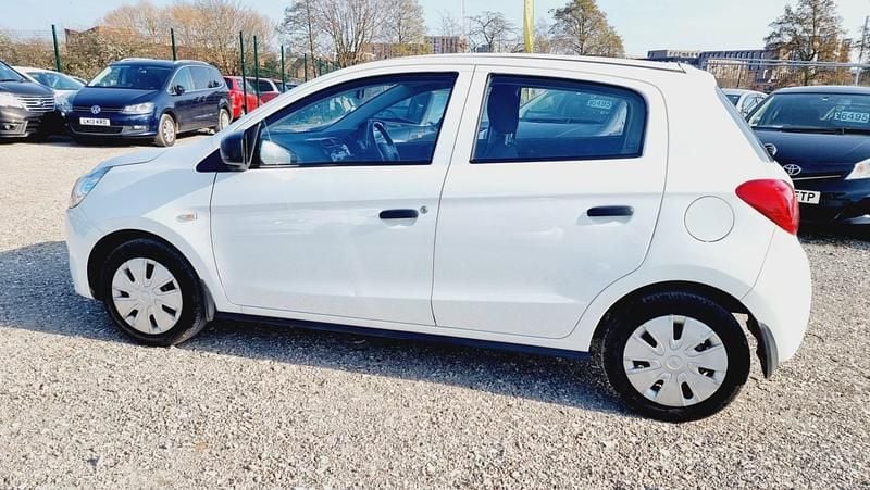 Used Mitsubishi Mirage 2015 White Hatchback