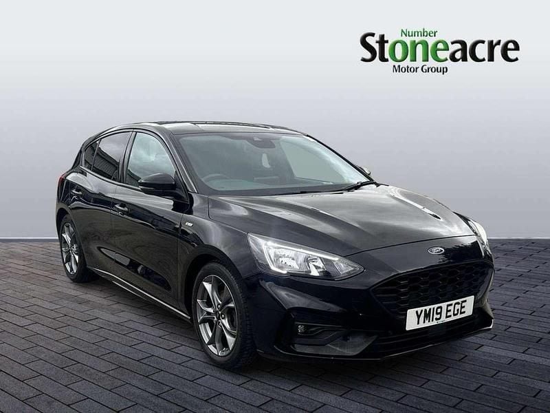 Black Used 2019 Ford Focus ST-Line Hatchback | £11,995 (Fair price) - Image 1/4