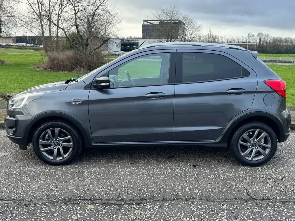 Used Ford Ka Plus Active 85 HP (62 kW) 2018 Grey Hatchback