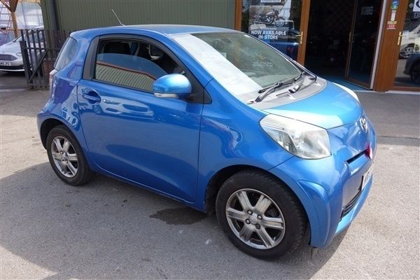 Blue Used 2010 Toyota iQ Hatchback | £2,995 (Fair price) - Image 1/1
