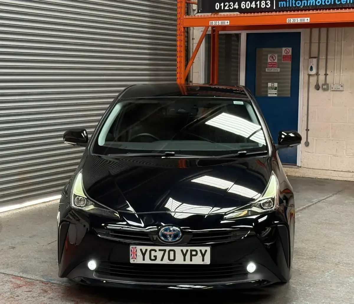 Used Toyota Prius 122 HP (89 kW) 2020 Black Hatchback