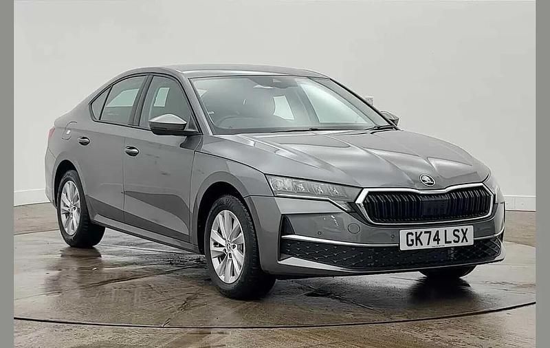 Used Skoda Octavia SE Technology 113 HP (83 kW) 2024 Graphite grey metallic Hatchback