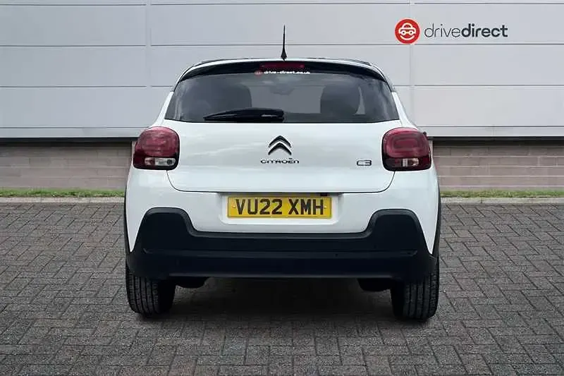 Used Citroën C3 PureTech 83 HP (61 kW) 2022 White Hatchback