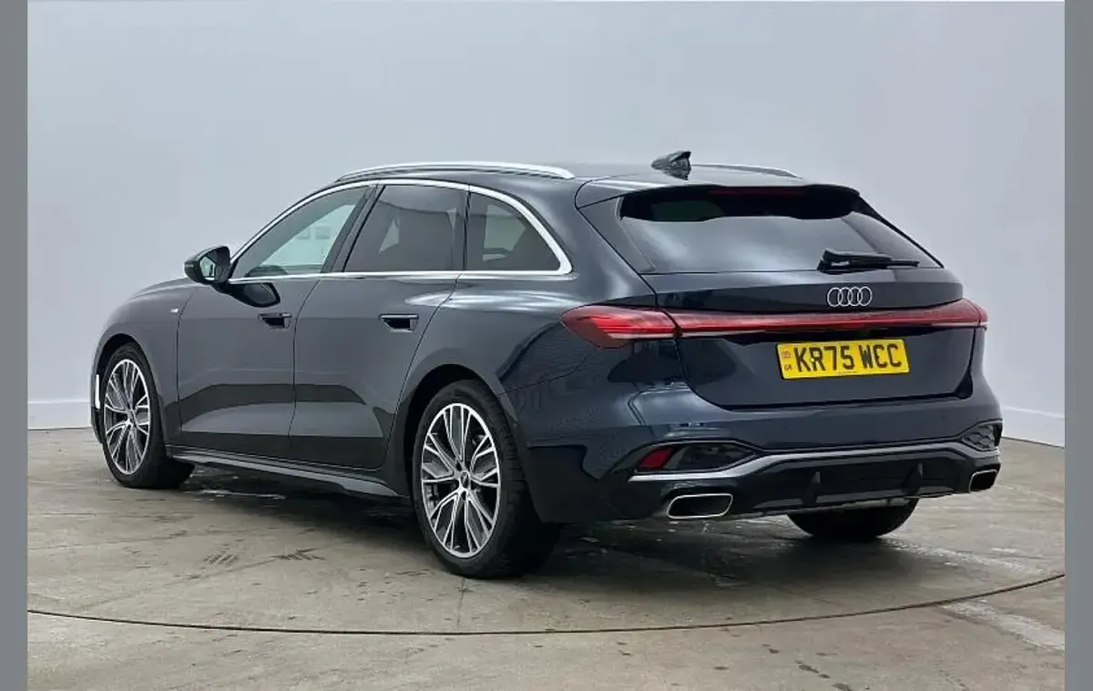 Used Audi A5 S-Line 147 HP (108 kW) 2025 Blue Estate