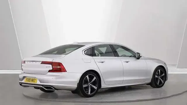 Usado Volvo S90 R-Design 190 HP (139 kW) 2019 Sedan