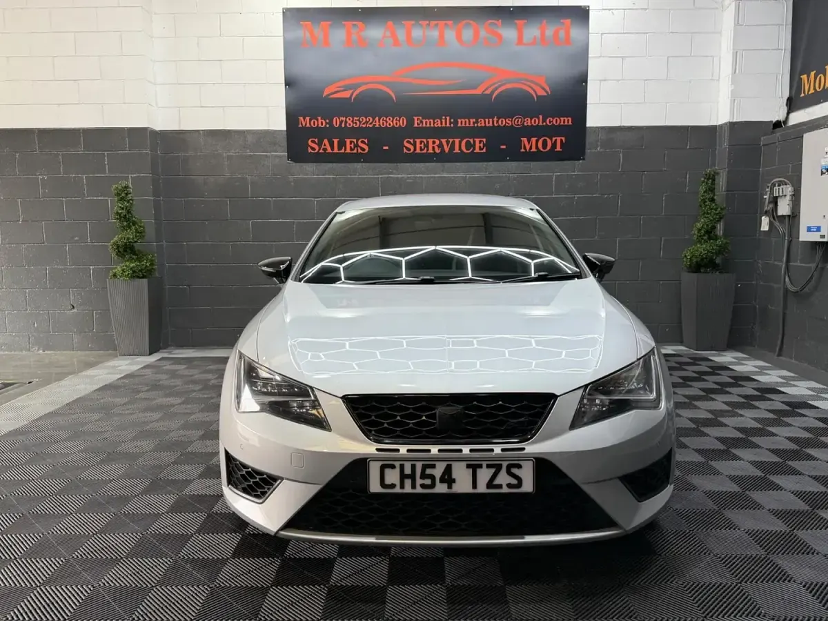 Used Seat Leon CUPRA 290 HP (213 kW) 2016 Silver Hatchback