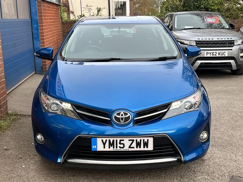 Used Toyota Auris 2015 Blue Hatchback