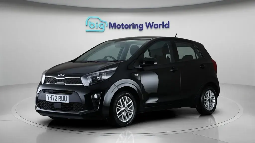Second-hand Kia Picanto 66 CP (48 kW) 2023 Negru Hatchback