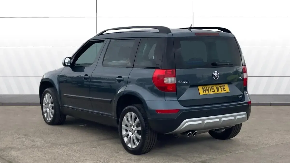 Used Skoda Yeti Outdoor Business Line 150 HP (110 kW) 2015 Grey SUV