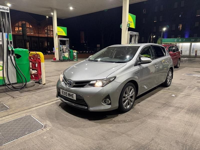 Used Toyota Auris Hybrid 2015 Grey Hatchback