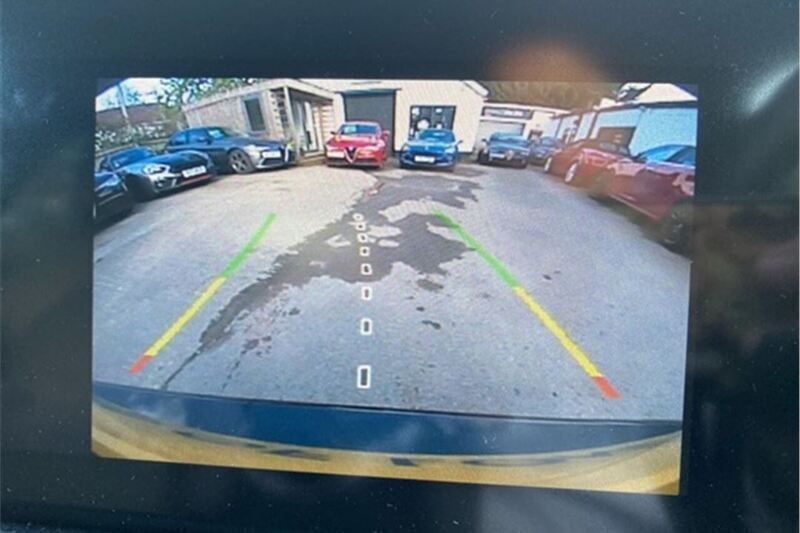 Image 3/4