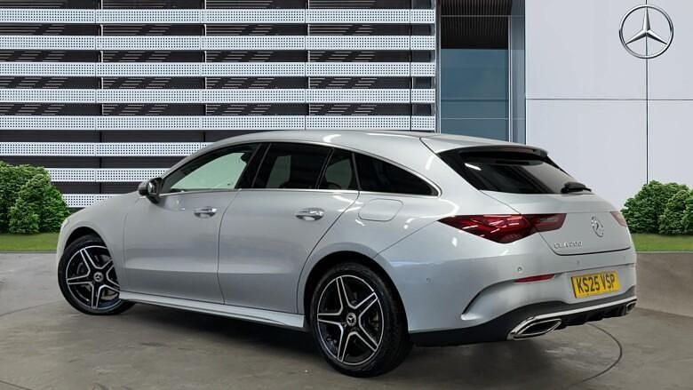 Used Mercedes CLA200 Executive 163 HP (119 kW) 2025 Estate