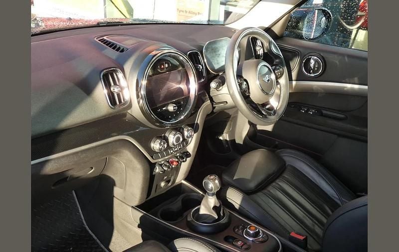 Used Mini Cooper Countryman Exclusive 134 HP (98 kW) 2021 Black SUV