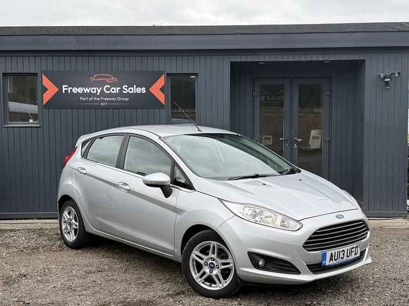 Silver Used 2013 Ford Fiesta Zetec Hatchback | £4,750 (Fair price) - Image 1/3