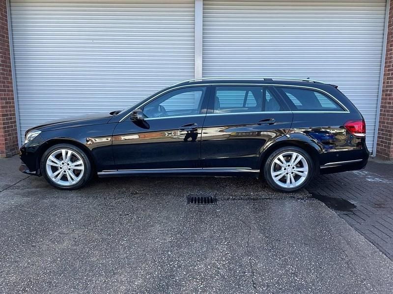 Used Mercedes E220 SE 2016 Black Estate