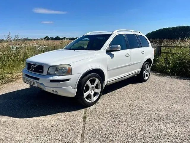Used Volvo XC90 R-Design 200 HP (147 kW) 2012 White SUV