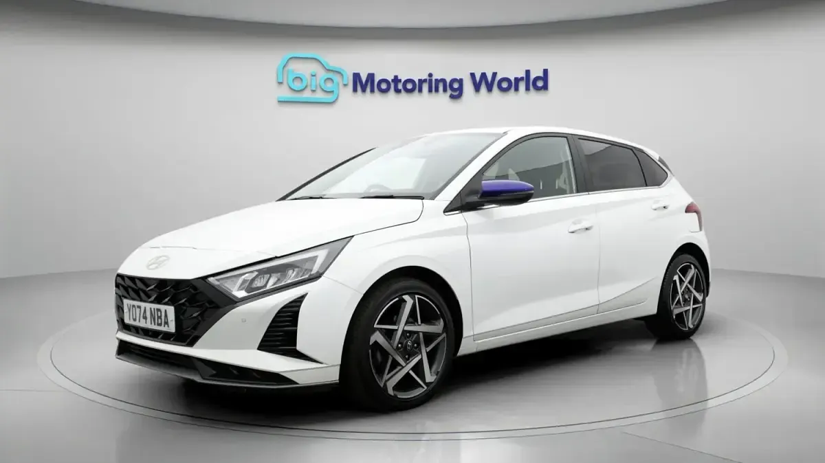 Używany Hyundai i20 Premium 101 KM (74 kW) 2025 Biały Hatchback