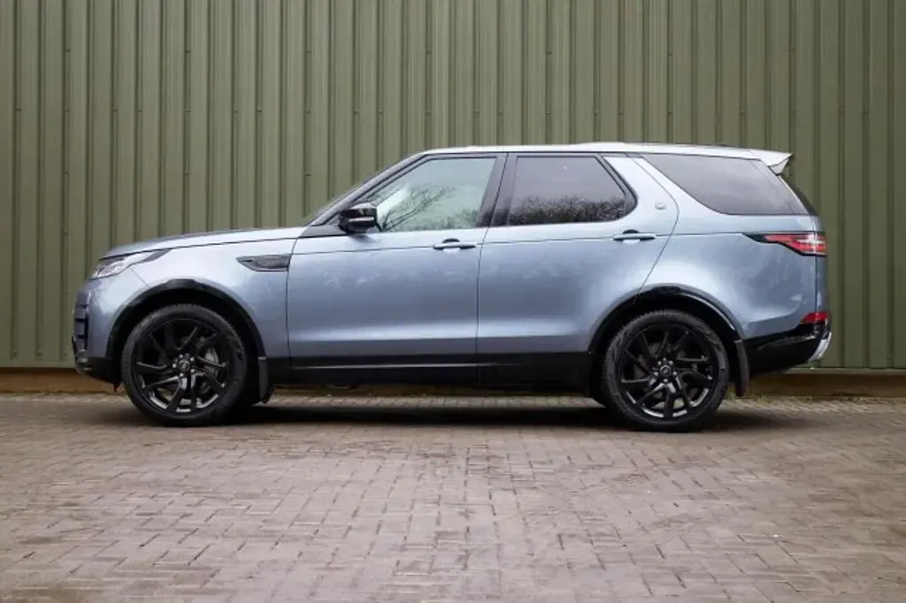 Used Land Rover Discovery HSE 2019 Blue SUV