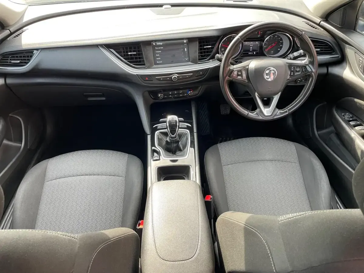Used Vauxhall Insignia Design Edition 2018 Black Hatchback