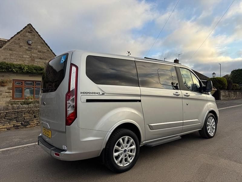 Used Ford Tourneo Titanium 2021 Silver MPV