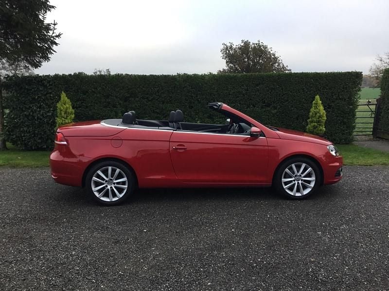 Red Used 2011 VW Eos SE Cabriolet | £2,795 (Fair price) - Image 1/4