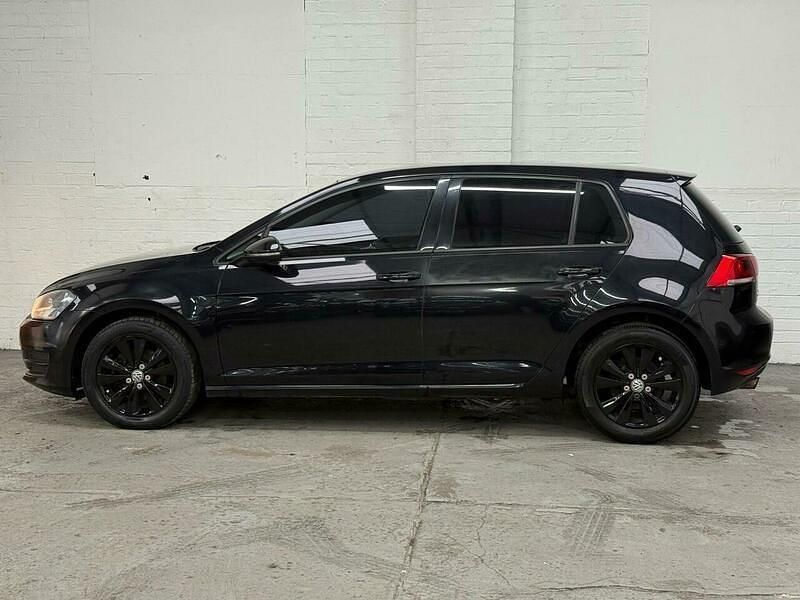 Used VW Golf VII SE 105 HP (77 kW) 2013 Black Hatchback