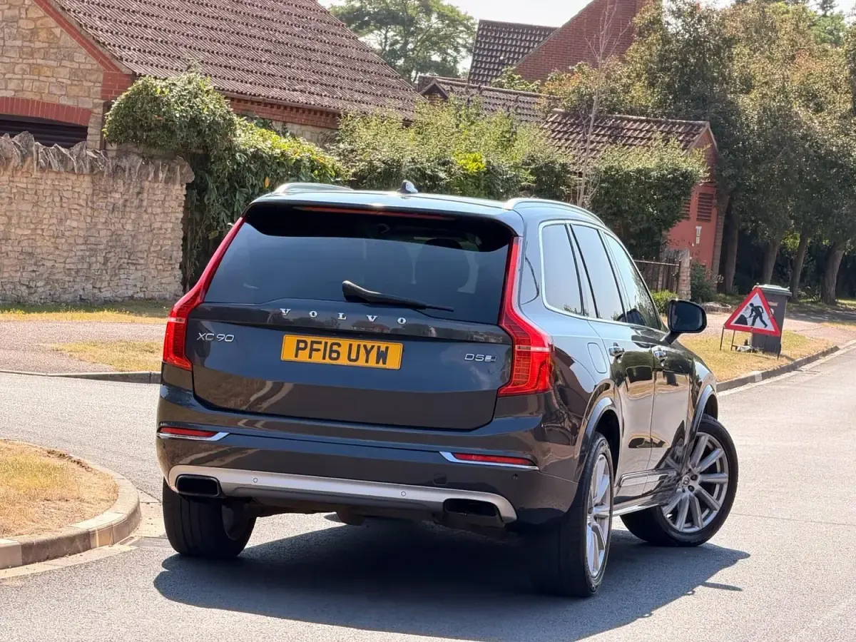 Used Volvo XC90 Inscription 2016 Grey SUV