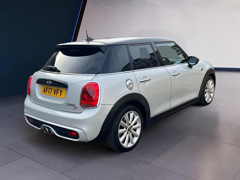 Used Mini Cooper S Hatch 170 HP (125 kW) 2017 Silver Hatchback