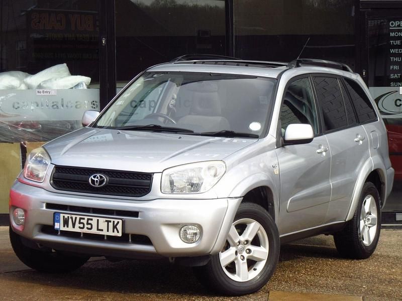 Used Toyota RAV4 2005 Silver SUV
