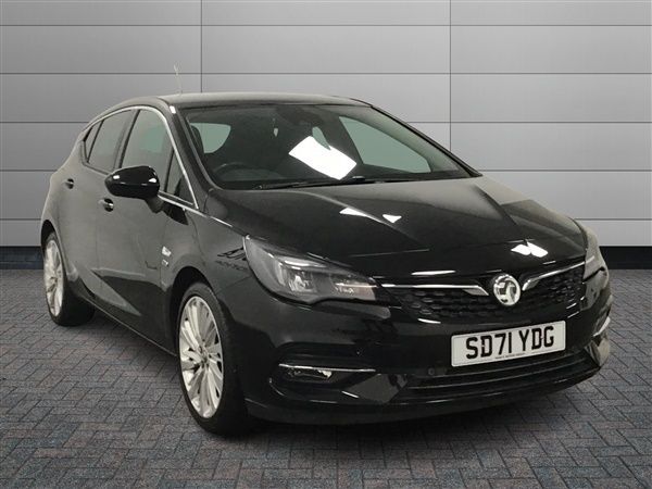 Black Used 2021 Vauxhall Astra Edition Hatchback | £12,495 (Fair price) - Image 1/1
