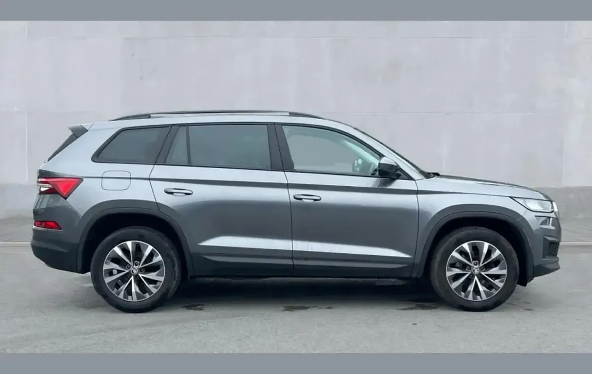 Used Skoda Kodiaq SE Drive 147 HP (108 kW) 2023 Grey SUV