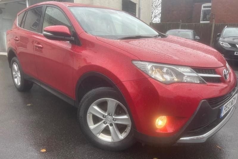 Red Used 2013 Toyota RAV4 Estate | £3,995 (Fair price) - Image 1/1