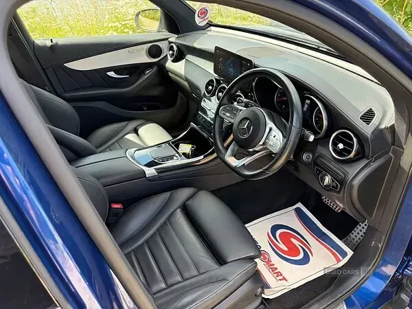Used Mercedes GLC220 AMG line 194 HP (142 kW) 2021 Blue SUV