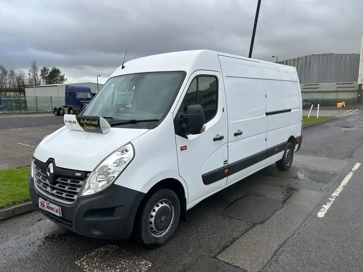 Used Renault Master Komfort 125 HP (91 kW) 2019 White Van