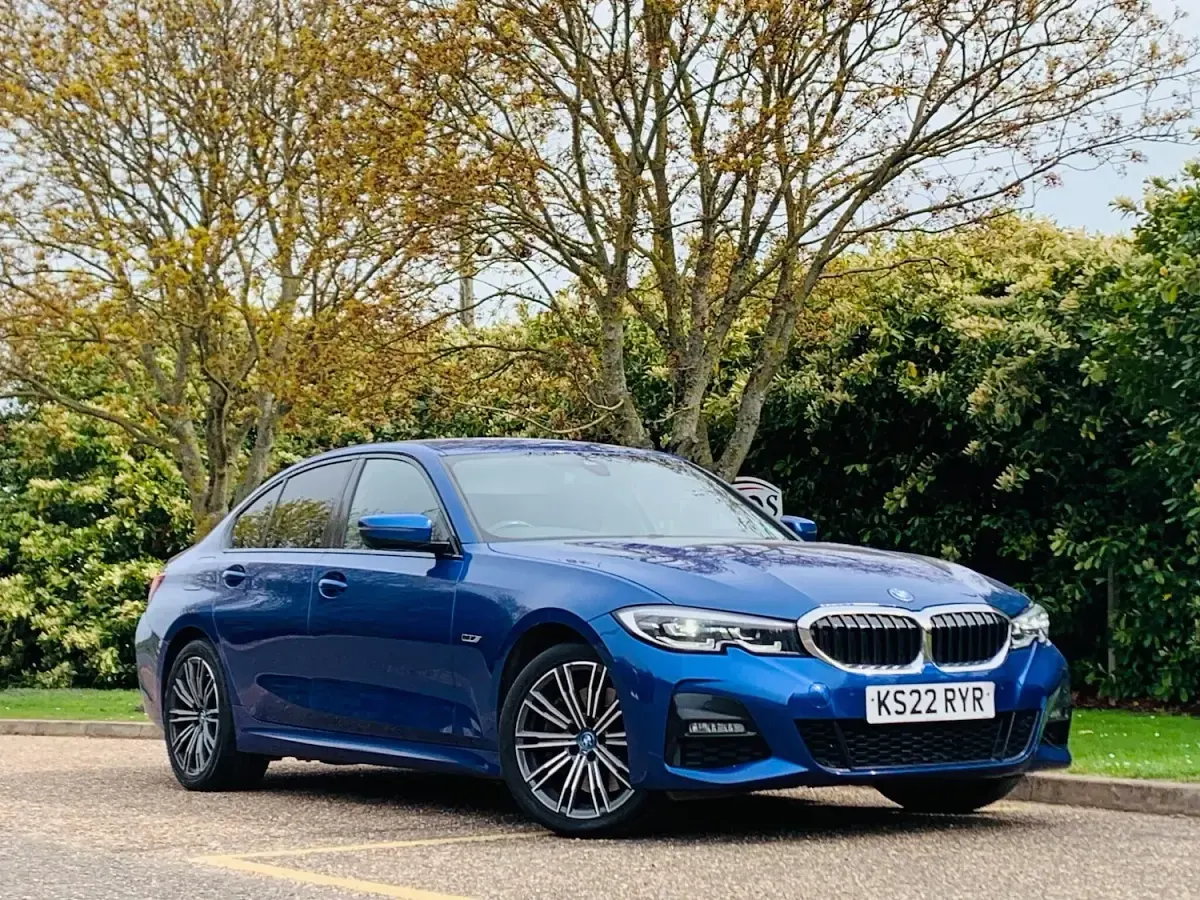 Used BMW 330e M Sport 292 HP (214 kW) 2022 Blue Sedan