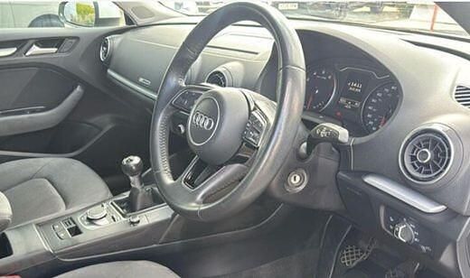 Used Audi A3 Sportback Design 116 HP (85 kW) 2019 Arctic white Hatchback