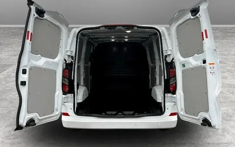 Used Ford Transit Custom Limited 232 HP (170 kW) 2025 White Van