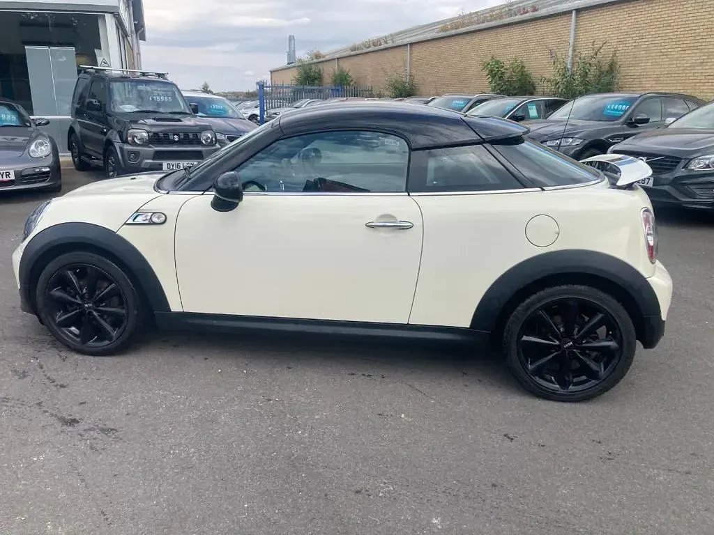 Used Mini Cooper S Coupé 184 HP (135 kW) 2014 White Coupe