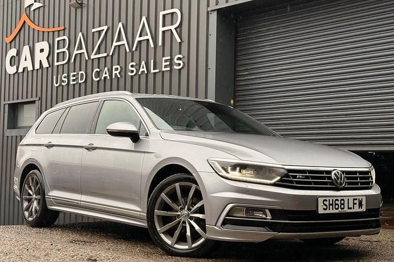 Used VW Passat R-line 150 HP (110 kW) 2019 Silver Estate