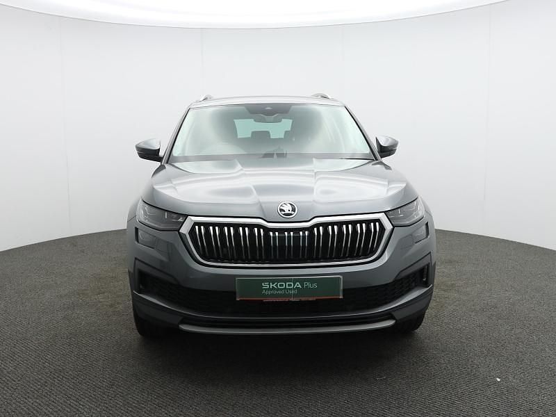 Usado Skoda Kodiaq SE L 150 CV (110 kW) 2023 Gris SUV