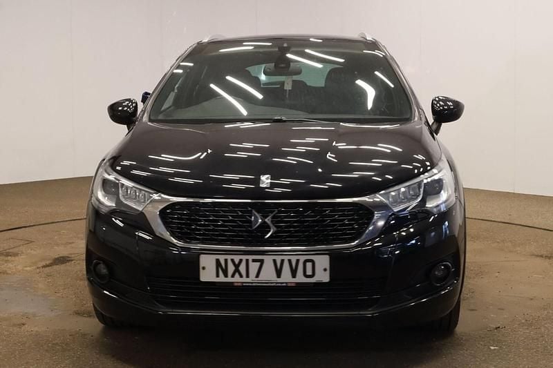 Used DS Automobiles DS4 120 HP (88 kW) 2017 Black Hatchback